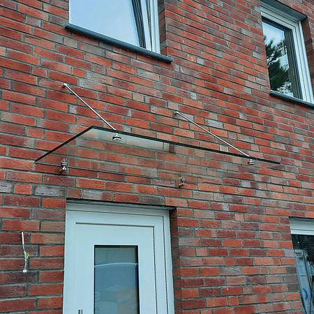 Ein Vordach aus Glas